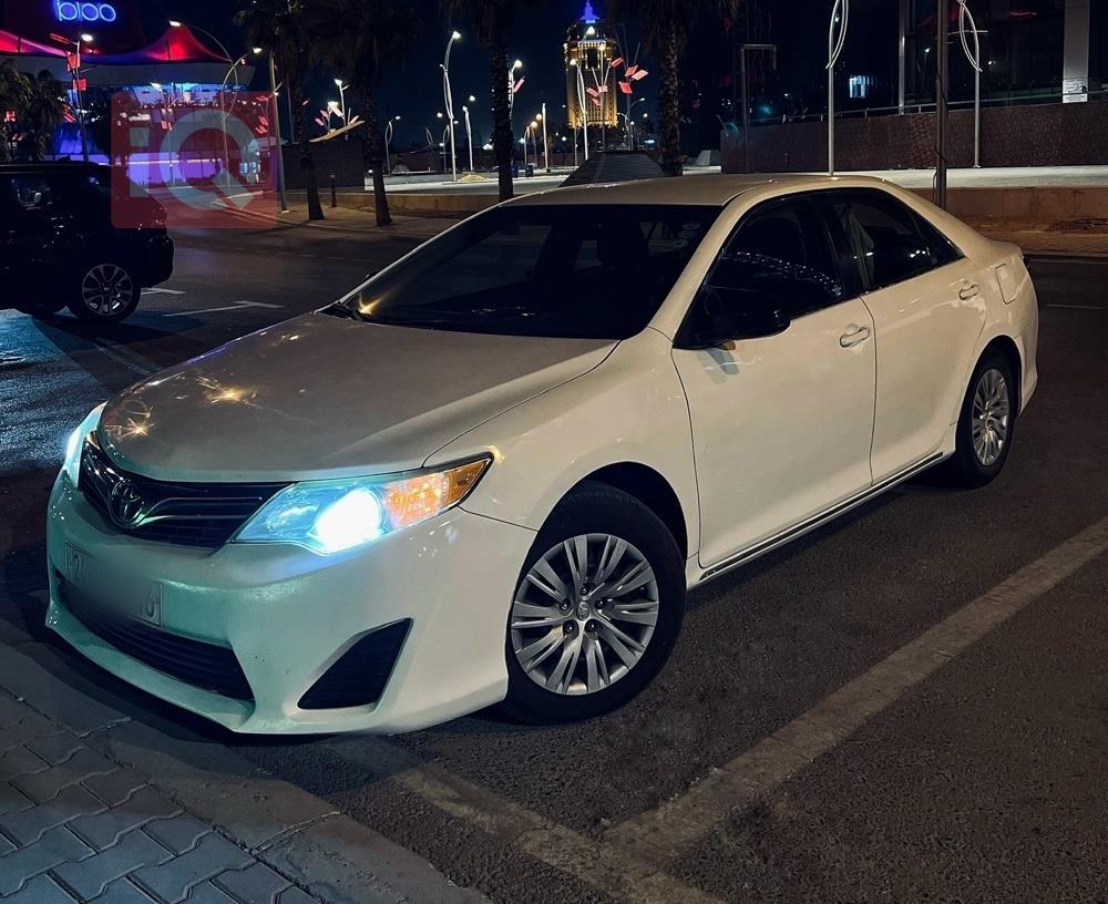 تۆیۆتا کامری